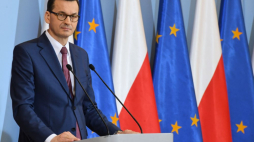 Premier Mateusz Morawiecki podczas konferencji prasowej po posiedzeniu rządu. PAP/R. Pietruszka 