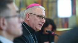 Bp Artur Miziński. Fot. PAP/P. Nowak