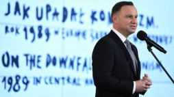 Prezydent Andrzej Duda podczas międzynarodowej konferencji "Jak upadał komunizm. Rok 1989 w Europie Środkowo-Wschodniej", zorganizowanej w Pałacu Prezydenckim, w 30. rocznicę obrad Okrągłego Stołu. PAP/J. Kamiński