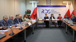 Spotkanie przedstawicieli rządu i związkowców poświęcone sytuacji w oświacie w Centrum Partnerstwa Społecznego „Dialog” w Warszawie. 07.04.2019. Fot. PAP/P. Supernak 