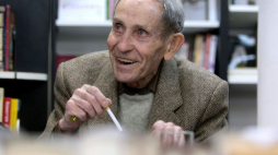 Tadeusz Konwicki, 2009 r. Fot. PAP/L. Szymański