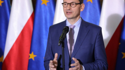Warszawa, 10.05.2019. Premier Mateusz Morawiecki podczas konferencji prasowej po obradach trzeciej tury rozmów przy okrągłym stole edukacyjnym, 10 bm. na Uniwersytecie Kardynała Stefana Wyszyńskiego w Warszawie. Fot. PAP/T. Gzell