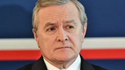 Wrocław, 24.05.2019. Wicepremier, minister kultury i dziedzictwa narodowego Piotr Gliński podczas konferencji prasowej, 4 bm. we Wrocławiu nt. wsparcia z budżetu centralnego dla zabytków na Dolnym Śląsku. Fot. PAP/M. Kulczyński