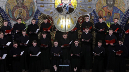 Występ Chóru Kijowskiej Akademii Duchownej (Ukraina) podczas XXXVIII Międzynarodowego Festiwalu Hajnowskie Dni Muzyki Cerkiewnej. Fot. PAP/A. Reszko