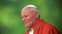 Jan Paweł II podczas V pielgrzymki do Polski (1995 r.). Fot. PAP/P. Kopczyński