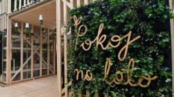 Letni pawilon rekreacyjno-kulturalny zlokalizowany przy MPW. Fot. PAP/B. Zborowski