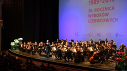 Warszawa, 04.06.2019. Koncert z okazji 30. rocznicy wyborów z 4 czerwca 1989 r. w Teatrze Wielkim Operze Narodowej. Fot. PAP/P. Nowak