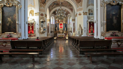 Kościół pw. Matki Bożej Rokitniańskiej w Sanktuarium Matki Bożej Cierpliwie Słuchającej w Rokitnie. Fot. PAP/L. Muszyński