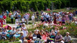 „Różany Ogród Sztuki”. Źródło: Szczecińska Agencja Artystyczna
