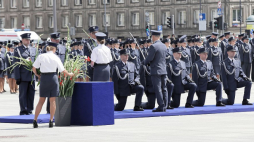 Centralne Obchody Święta Służby Więziennej w stulecie istnienia formacji - główne uroczystości na pl. Piłsudskiego w Warszawie. Fot. PAP/W. Olkuśnik