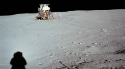 Lądownik sfotografowany przez Neila Armstronga podczas misji Apollo 11. Fot. PAP/Newscom