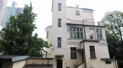 Dawny Szpital Bersohnów i Baumanów przy ul. Siennej 60 w Warszawie. Fot. PAP/T. Gzell