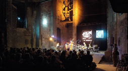 Źródło: Jazz w Ruinach