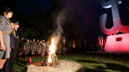Uroczystości na Kopcu Powstania Warszawskiego, gdzie zapalono ogień pamięci. 01.08.2019. Fot. PAP/W. Olkuśnik
