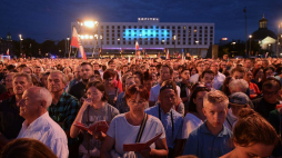 Koncert „Warszawiacy śpiewają (nie)zakazane piosenki” na placu Piłsudskiego w Warszawie. 01.08.2019. Fot. PAP/M. Obara