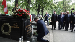 Prezydent RP Andrzej Duda przy grobie przywódcy III Powstania Śląskiego Wojciecha Korfantego. Fot. PAP/H. Bardo