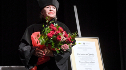 Kraków, 30.09.2019. Aktorka Krystyna Janda podczas Inauguracji roku akademickiego w Akademii Sztuk Teatralnych w Krakowie, 30 bm. Fot. PAP/J. Bednarczyk