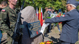 Odsłonięcie Pomnika Lotników Lwowskich w Łodzi. Fot. PAP/G. Michałowski