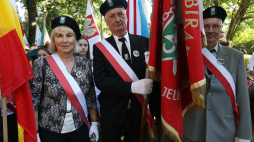 Uroczystości przy Pomniku Katyńskim w Białymstoku, gdzie rozpoczął się 19. Międzynarodowy Marsz Pamięci Zesłańców Sybiru. Fot. PAP/A. Reszko