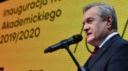 Łódź, 02.10.2019. Wicepremier, minister kultury i dziedzictwa narodowego Piotr Gliński podczas uroczystej inauguracji roku akademickiego 2019/2020 Akademii Sztuk Pięknych w Łodzi, 2 bm. Fot. PAP/G. Michałowski