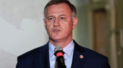 Dyrektor Głównej Komisji Ścigania Zbrodni przeciwko Narodowi Polskiemu, zastępca prokuratora generalnego prok. Andrzej Pozorski. Fot. PAP/R. Pietruszka