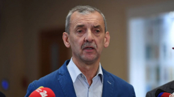 Warszawa, 02.10.2019. Prezes Związku Nauczycielstwa Polskiego Sławomir Broniarz podczas konferencji prasowej. PAP/P. Nowak