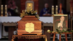 Uroczystości pogrzebowe Jana Kobuszewskiego. Fot. PAP/L. Szymański