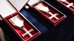 Krzyże Wolności i Solidarności. Fot. PAP/P. Polak