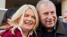 Katarzyna Figura i Jerzy Stuhr. Łódź, 30.11.2019. Fot. PAP/G. Michałowski