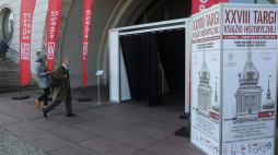 28. Targi Książki Historycznej w Warszawie. Fot. PAP/T. Gzell