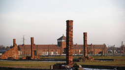 Teren b. niemieckiego obozu koncentracyjnego Auschwitz-Birkenau. Fot. PAP/Ł. Gągulski