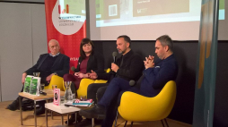 Od lewej: prof. Andrzej Friszke, dr Ilona Florczak, prof. Przemysław Waingertner, dr Mikołaj Mirowski