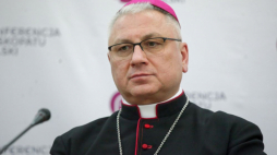 Warszawa, 07.01.2020. Sekretarz generalny Konferencji Episkopatu Polski bp Artur G. Miziński podczas konferencji prasowej „Kościół katolicki w Polsce w liczbach. Prezentacja nowego rocznika statystycznego ISKK". Fot. PAP/M. Marek