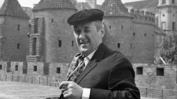 Warszawa 1968. Aktor, wykonawca piosenek związanych z folklorem warszawskim Jarema Stępowski. PAP/M. Sokołowski
