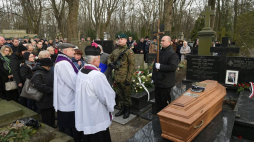 Uroczystości pogrzebowe Eugeniusza Tyrajskiego na Cmentarzu Powązkowskim w Warszawie. Fot. PAP/M. Obara 