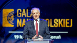 Wicepremier, minister nauki i szkolnictwa wyższego Jarosław Gowin podczas uroczystej Gali Nauki Polskiej w Centrum Kulturalno-Kongresowym Jordanki w Toruniu. Fot. PAP/T. Żmijewski