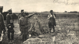 Gen. Józef Haller na froncie pod Radzyminem. 08.1920. Źródło: CAW