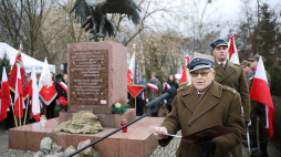 Prezes Zarządu Obwodu Warszawa Zrzeszenia „Wolność i Niezawisłość” Waldemar Kruszyński (3P) podczas obchodów Narodowego Dnia Pamięci Żołnierzy Wyklętych. Warszawa, 23.02.2020. Fot. PAP/L. Szymański