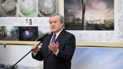 Wiceprezes Rady Ministrów, minister kultury i dziedzictwa narodowego Piotr Gliński podczas uroczystego ogłoszenia wyników konkursu na projekt pomnika Bitwy Warszawskiej 1920 roku. Fot. PAP/R. Pietruszka
