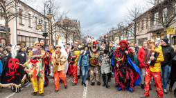 XXXI Korowód Grup Zapustnych przeszedł ulicami Włocławka. Fot. PAP/T. Żmijewski