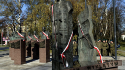 Pomnikiem płk. Łukasza Cieplińskiego i członków IV Zarządu Zrzeszenia Wolność i Niezawisłość. 2013 r. Fot. PAP/D. Delmanowicz