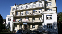 Zakopane, 08.08.2017. Siedziba dawnej katowni hitlerowskiej oraz dawny ośrodek wypoczynkowy Palace przy ul. Chałubińskiego w Zakopanem. Fot. PAP/G. Momot