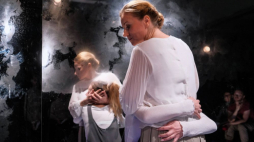 Warszawa, 10.03.2020. Próba dla mediów sztuki „Mykwa” w reż. Karoliny Kirsz, w Teatrze Żydowskim. Fot. PAP/M. Mare