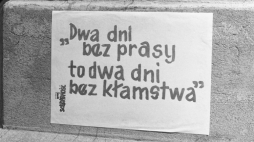 Wrocław, 19 08 1981 r. 19 i 20 08 były dniami bez prasy z powodu strajku drukarzy. Fot. PAP/CAF/E. Wołoszczuk