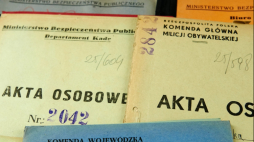 Gdańsk, 10.12.2015. Akta osobowe i operacyjne Służby Bezpieczeństwa w okresie PRL, 10 bm. w archiwum nowo otwartego oddziału Instytutu Pamięci Narodowej w Gdańsku. Fot. PAP/A. Warżawa
