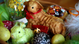 Stroik na wielkanocny stół. Fot. PAP/D. Delmanowicz