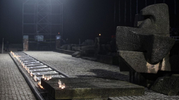 Międzynarodowy Pomnik Ofiar Obozu na terenie byłego niemieckiego obozu Auschwitz II-Birkenau. Fot. PAP/Ł. Gągulski