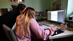 Centralna Komisja Egzaminacyjna oraz okręgowe komisje egzaminacyjne opublikowały w internecie arkusze próbnych egzaminów maturalnych. Szczecin, 02.04.2020. Fot. PAP/M. Bielecki