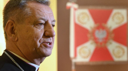 Biskup polowy Wojska Polskiego Józef Guzdek. 2019 r. Fot. PAP/R. Pietruszka