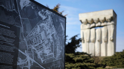 Pomnik Ofiar Faszyzmu w Krakowie na terenie byłego niemieckiego obozu w Płaszowie. Fot. PAP/S. Rozpędzik